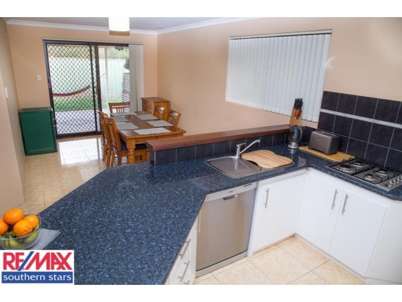 9 Peace Ct, Maddington WA 6109