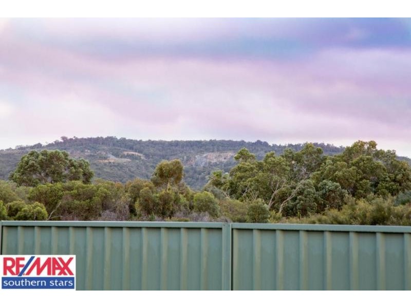 9 Peace Ct, Maddington WA 6109