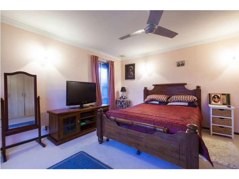 14 Glamorgan Street, East Cannington WA 6107