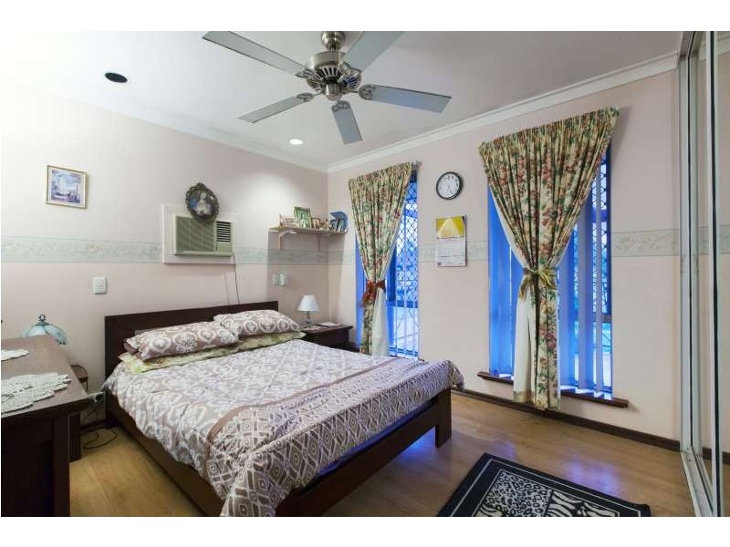 14 Glamorgan Street, East Cannington WA 6107