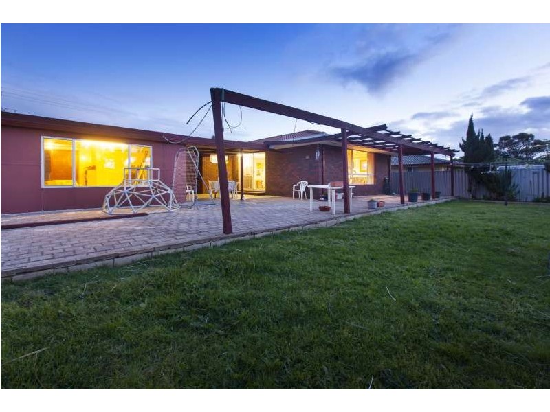 14 Glamorgan Street, East Cannington WA 6107