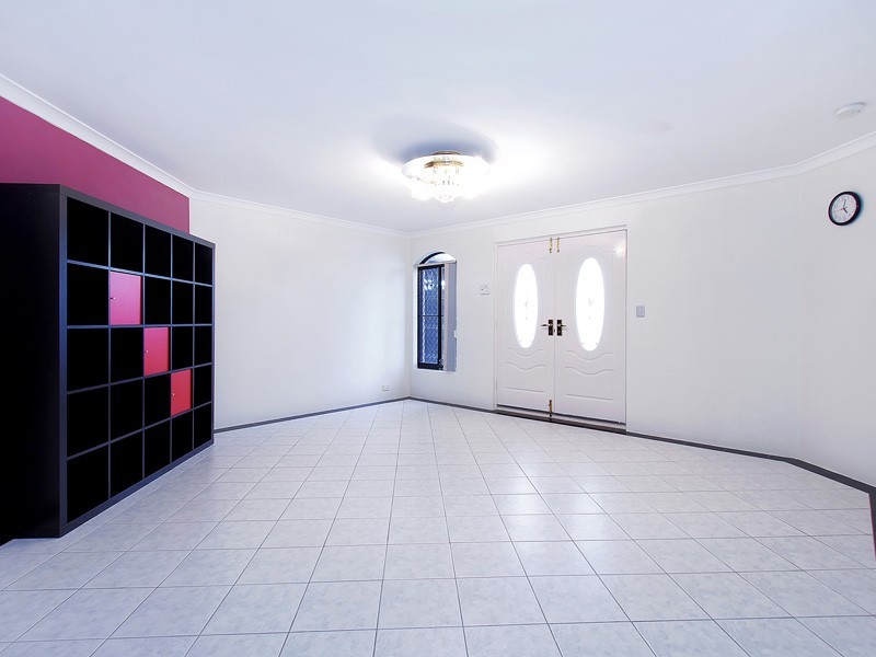 6 Daly Circle, Langford WA 6147