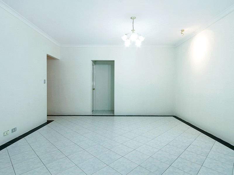6 Daly Circle, Langford WA 6147
