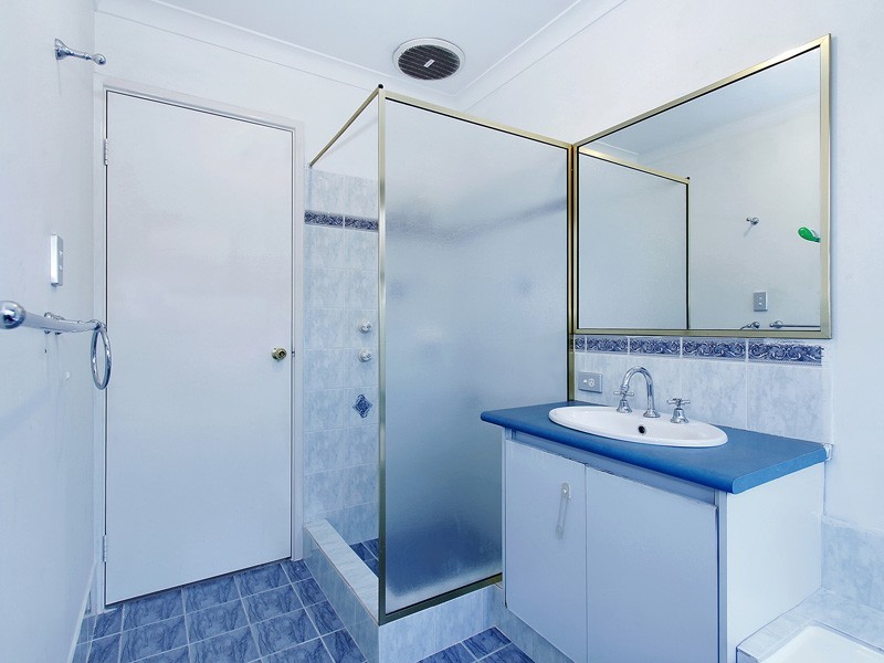 6 Daly Circle, Langford WA 6147