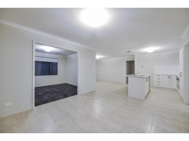 6 Maya Crescent, Forrestfield WA 6058