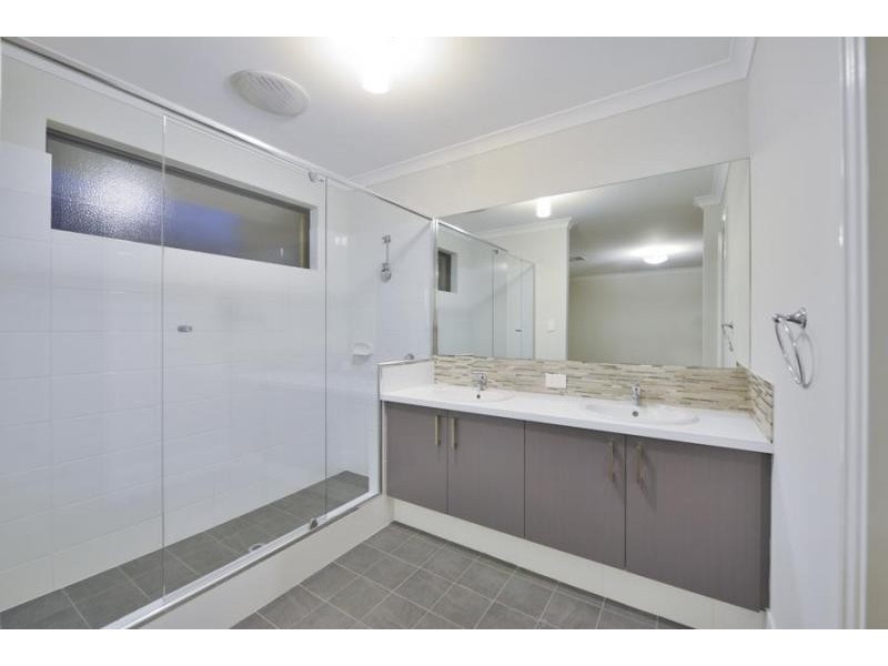 6 Maya Crescent, Forrestfield WA 6058