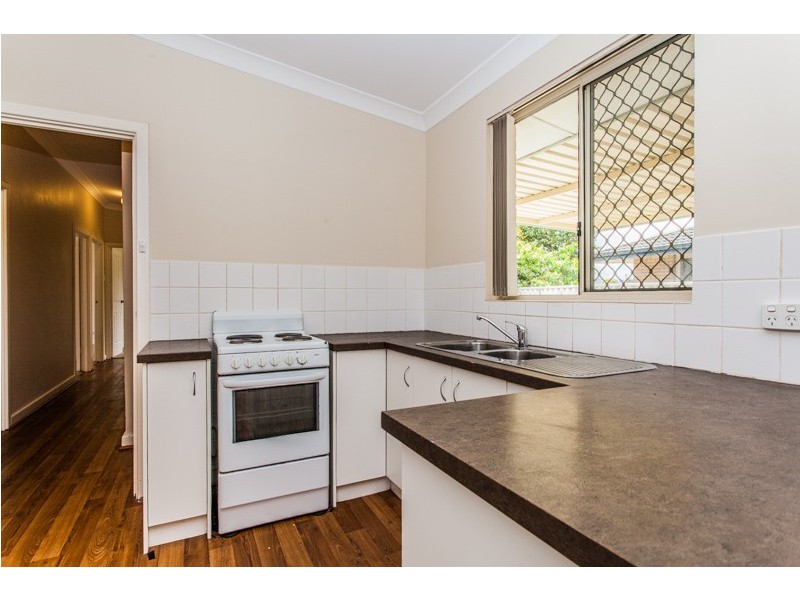 10 Crossford Street, Thornlie WA 6108