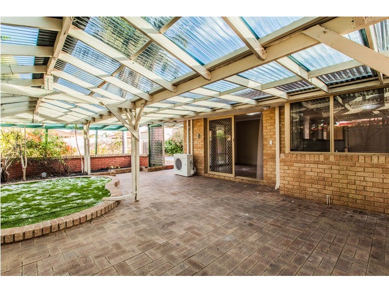 19 Kirin Way, Maddington WA 6109