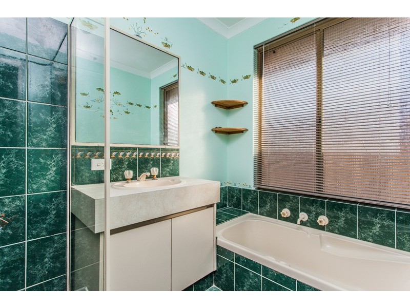 19 Kirin Way, Maddington WA 6109