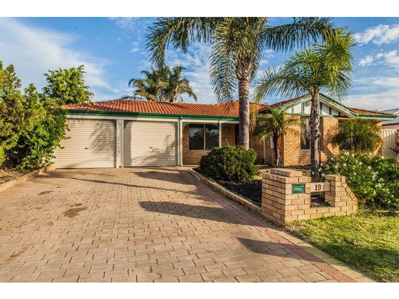 19 Kirin Way, Maddington WA 6109