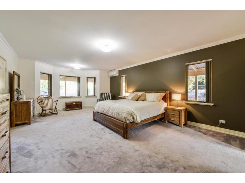 70 Dale Place, Orange Grove WA 6109