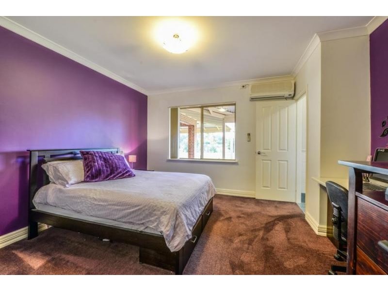 70 Dale Place, Orange Grove WA 6109