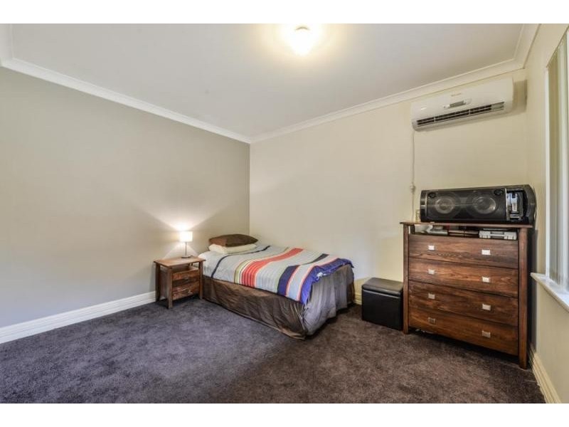 70 Dale Place, Orange Grove WA 6109