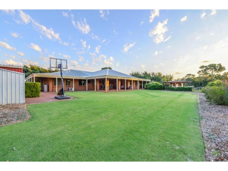 70 Dale Place, Orange Grove WA 6109