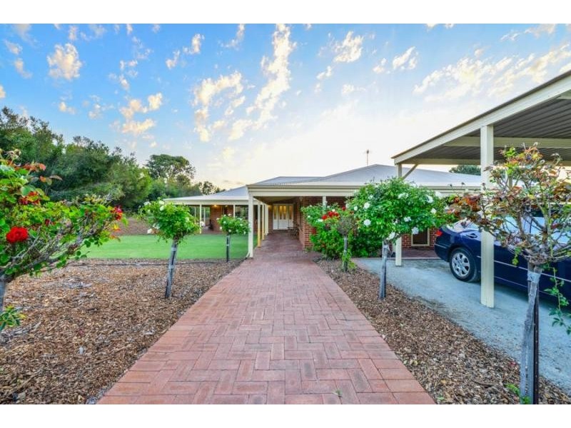 70 Dale Place, Orange Grove WA 6109