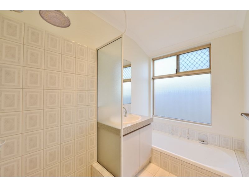 8 Quondong Close, Kenwick WA 6107
