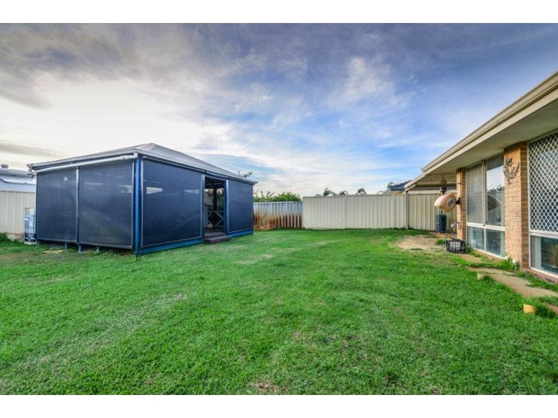 8 Quondong Close, Kenwick WA 6107