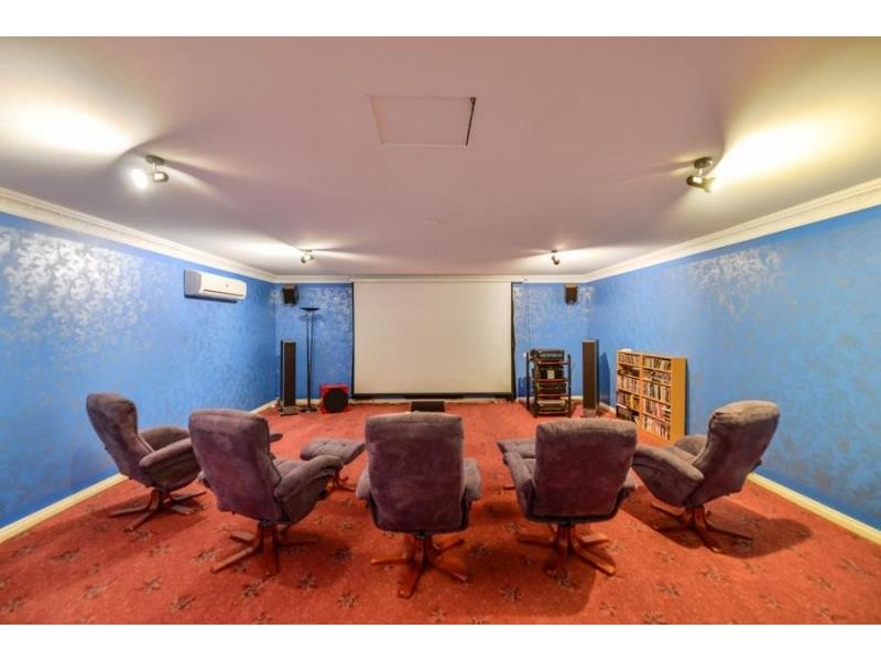 63 Crandon Street, Gosnells WA 6110