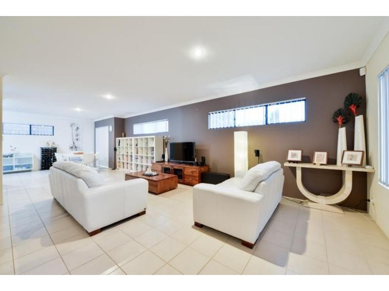 1/147 Kooyong Road, Rivervale WA 6103