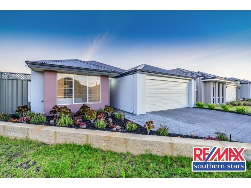 2 Serisier Parkway, Queens Park WA 6107