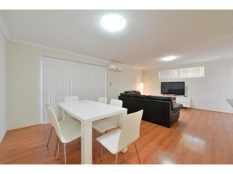 2/26 Prince Street, Queens Park WA 6107