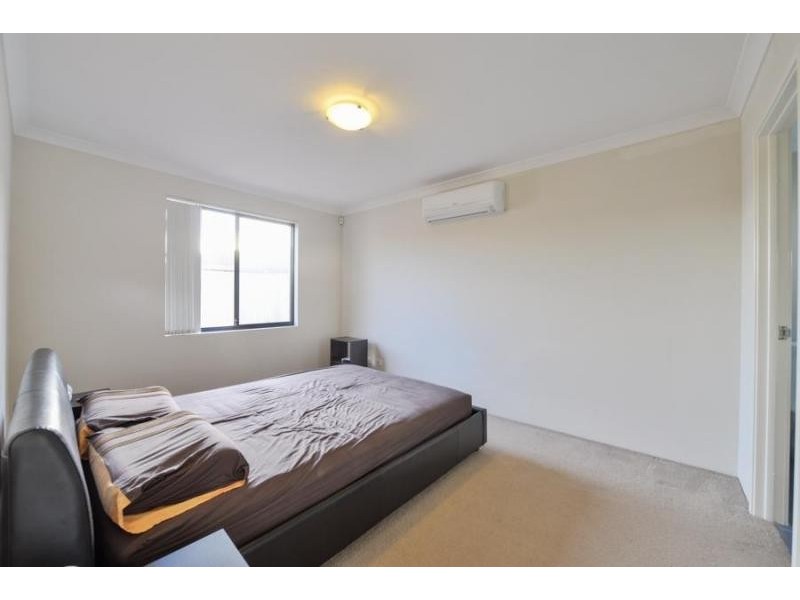 2/26 Prince Street, Queens Park WA 6107