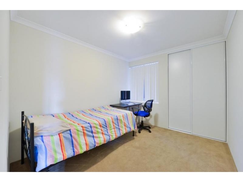 2/26 Prince Street, Queens Park WA 6107