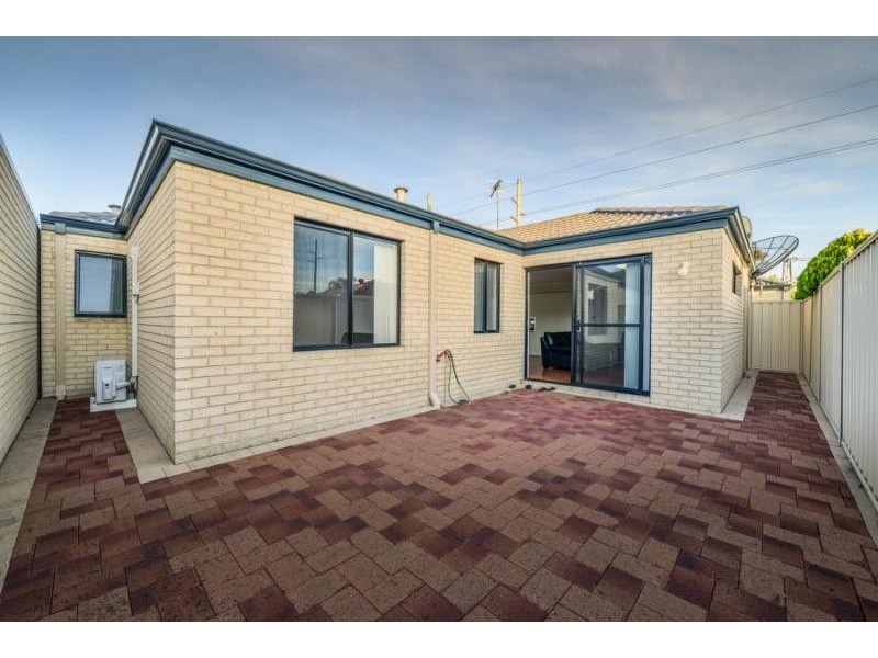 2/26 Prince Street, Queens Park WA 6107