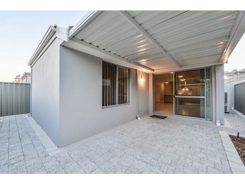 6/158 George Street, Queens Park WA 6107