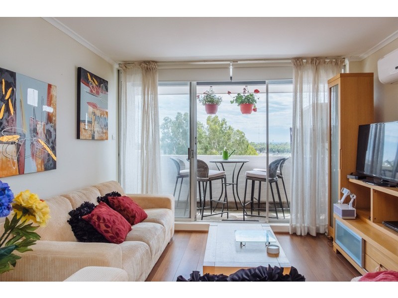 123/12 Wall Street, Maylands WA 6051