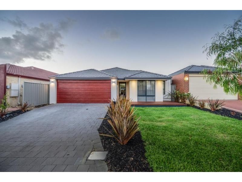 31 Serisier Parkway, Queens Park WA 6107