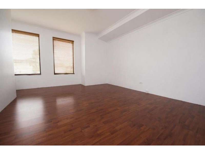 19 Carnegie Parade, Success WA 6164