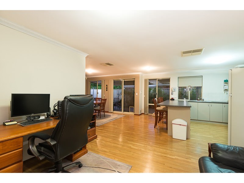 4/48 Thomas Street, Queens Park WA 6107