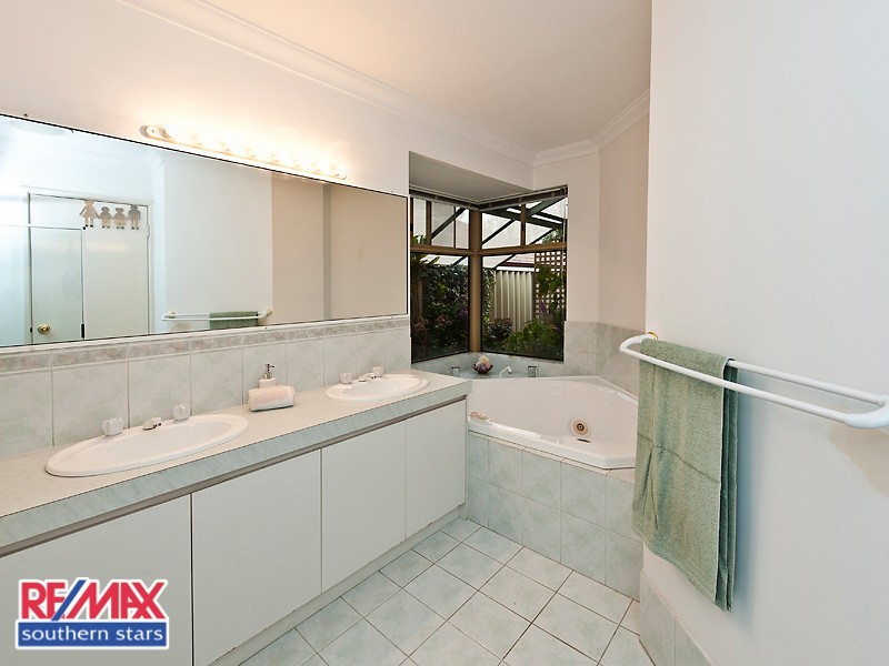 14 Pandanus Mews, Canning Vale WA 6155