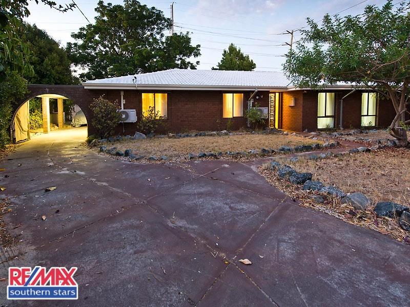 18 Wilfred Court, Thornlie WA 6108