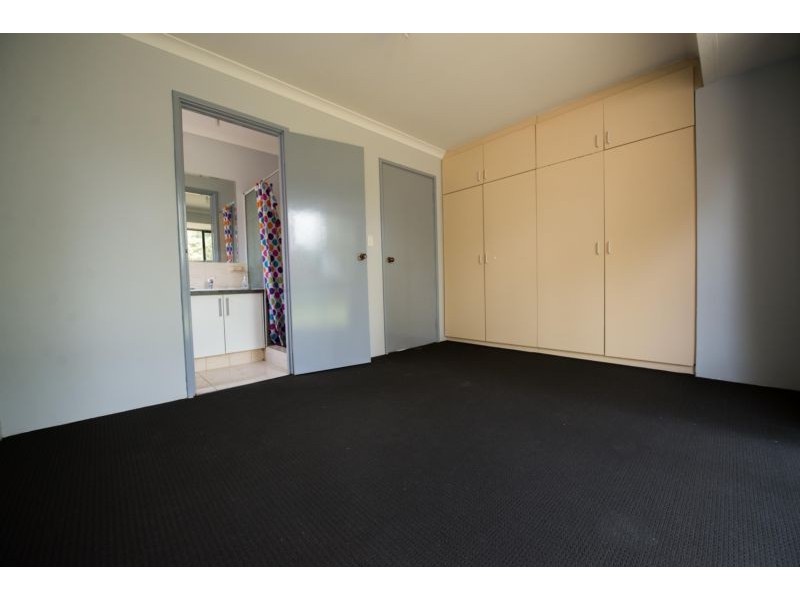 25 Mcgrath Place, Seville Grove WA 6112