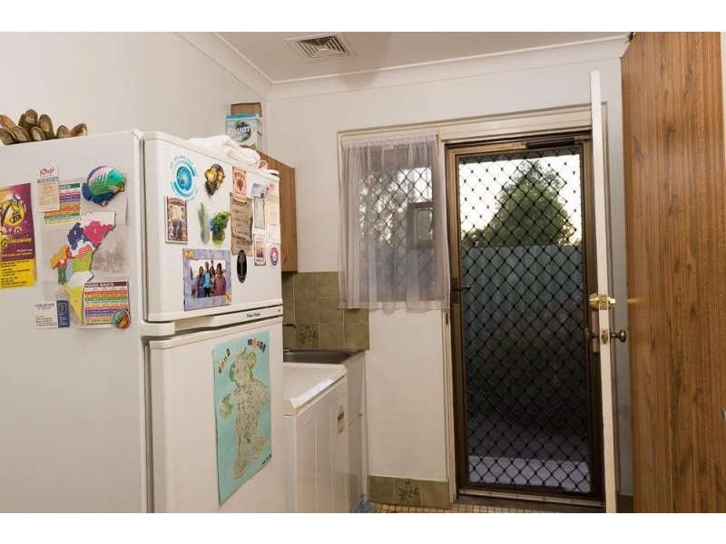 10 Yallup Place, Cannington WA 6107