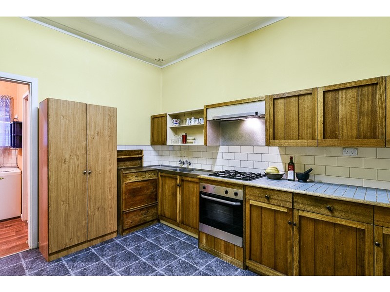 42 Derisleigh Street, Cannington WA 6107