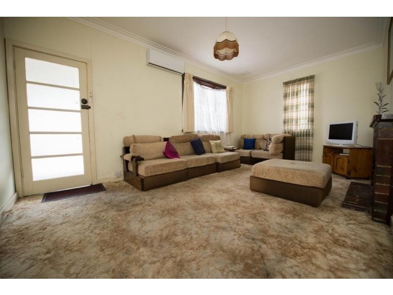 62 Queen Street, Bentley WA 6102