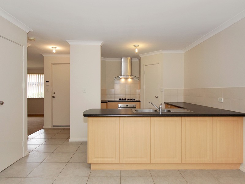 16/51 Braemore Street, Seville Grove WA 6112