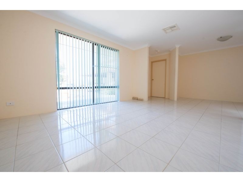 19b Tyre Ave, Riverton WA 6148