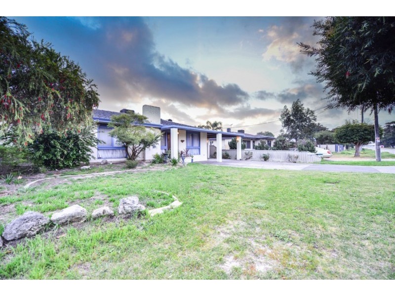 21 Central Terrace, Beckenham WA 6107