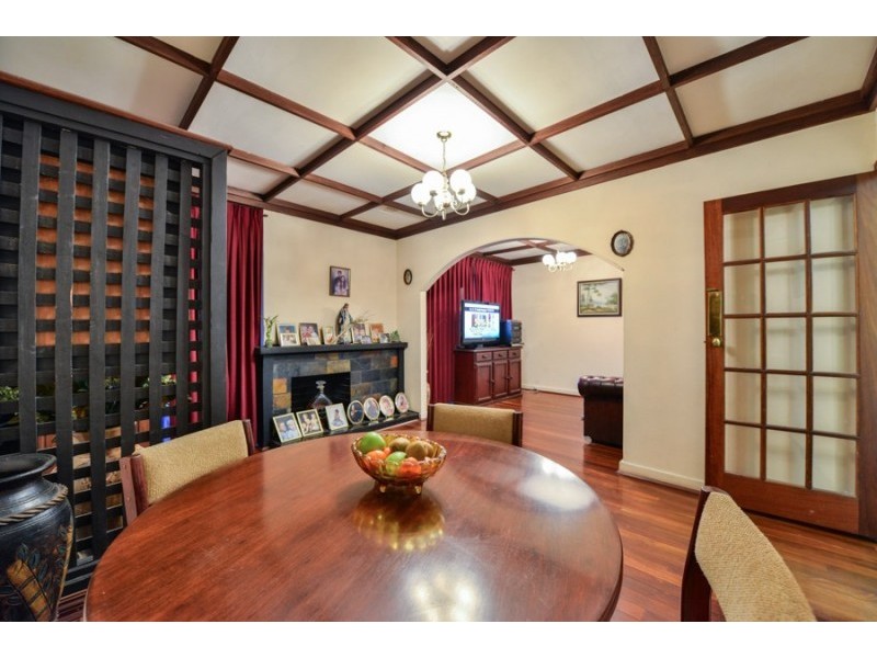 21 Central Terrace, Beckenham WA 6107