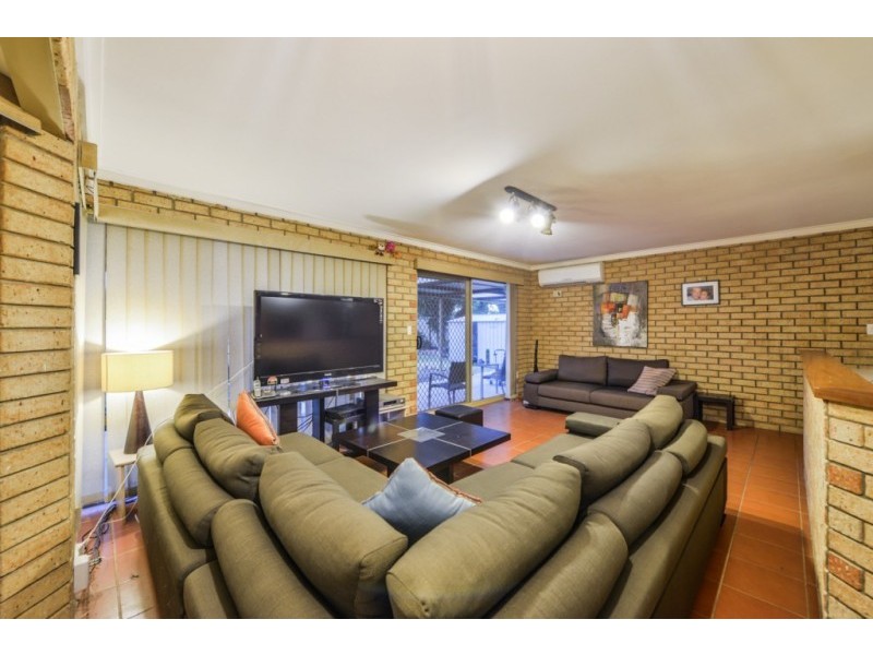 8 Finula Place, Parkwood WA 6147