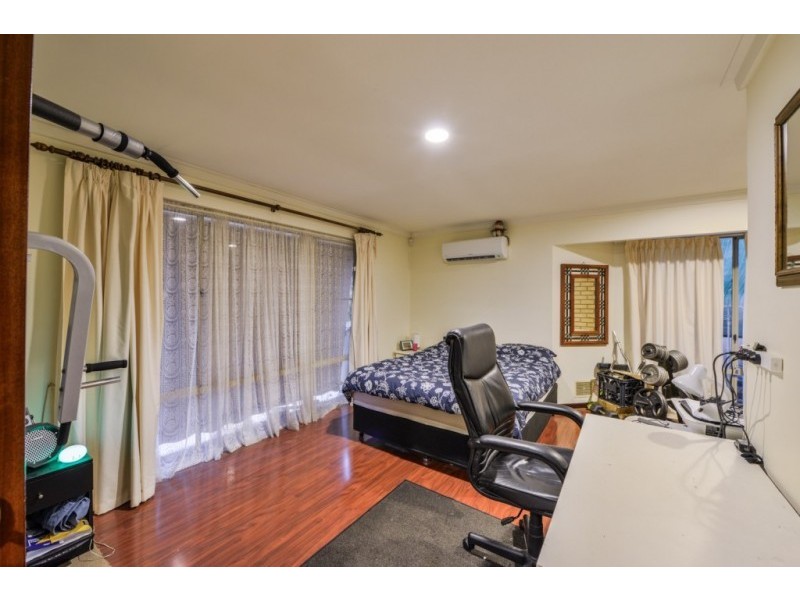 8 Finula Place, Parkwood WA 6147