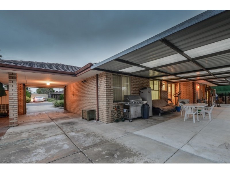 8 Finula Place, Parkwood WA 6147