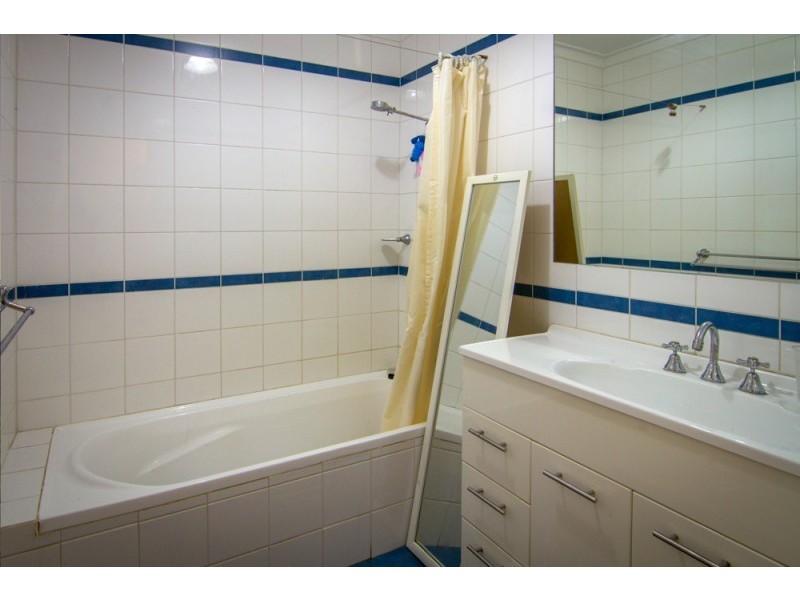 12 Tenterden Way, Gosnells WA 6110