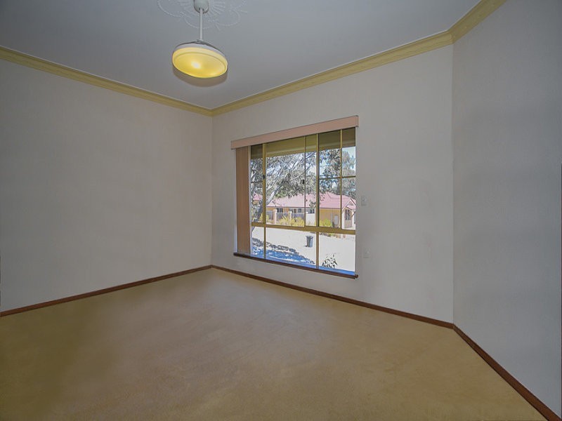 12 Elsfield Way, Bassendean WA 6054