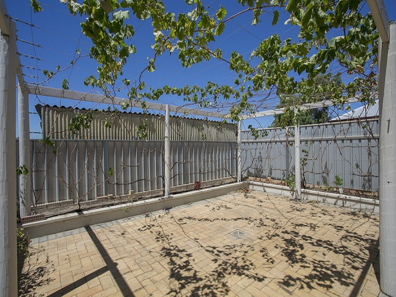 12 Elsfield Way, Bassendean WA 6054