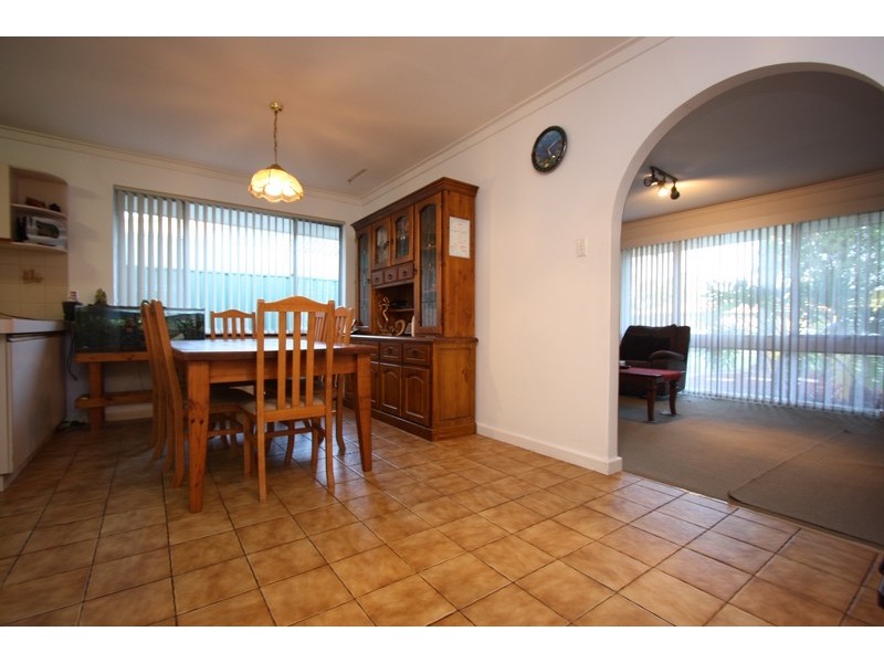 37 Lunar Way, Beckenham WA 6107